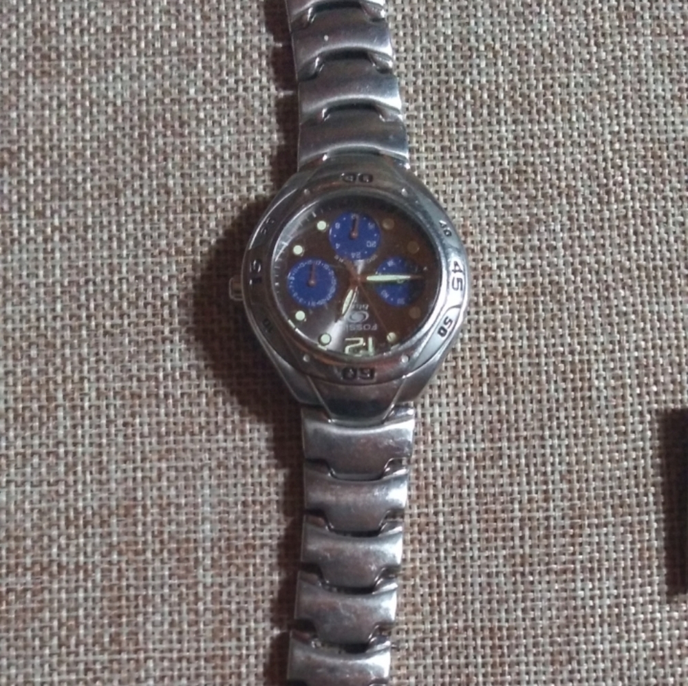 Fossil Watch - Picture 2 of 4